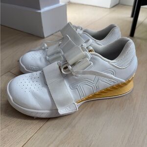 Excellent condition TYR Olympic Lifting Shoes